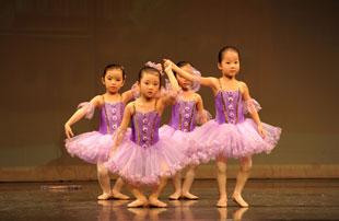 儿童芭蕾舞